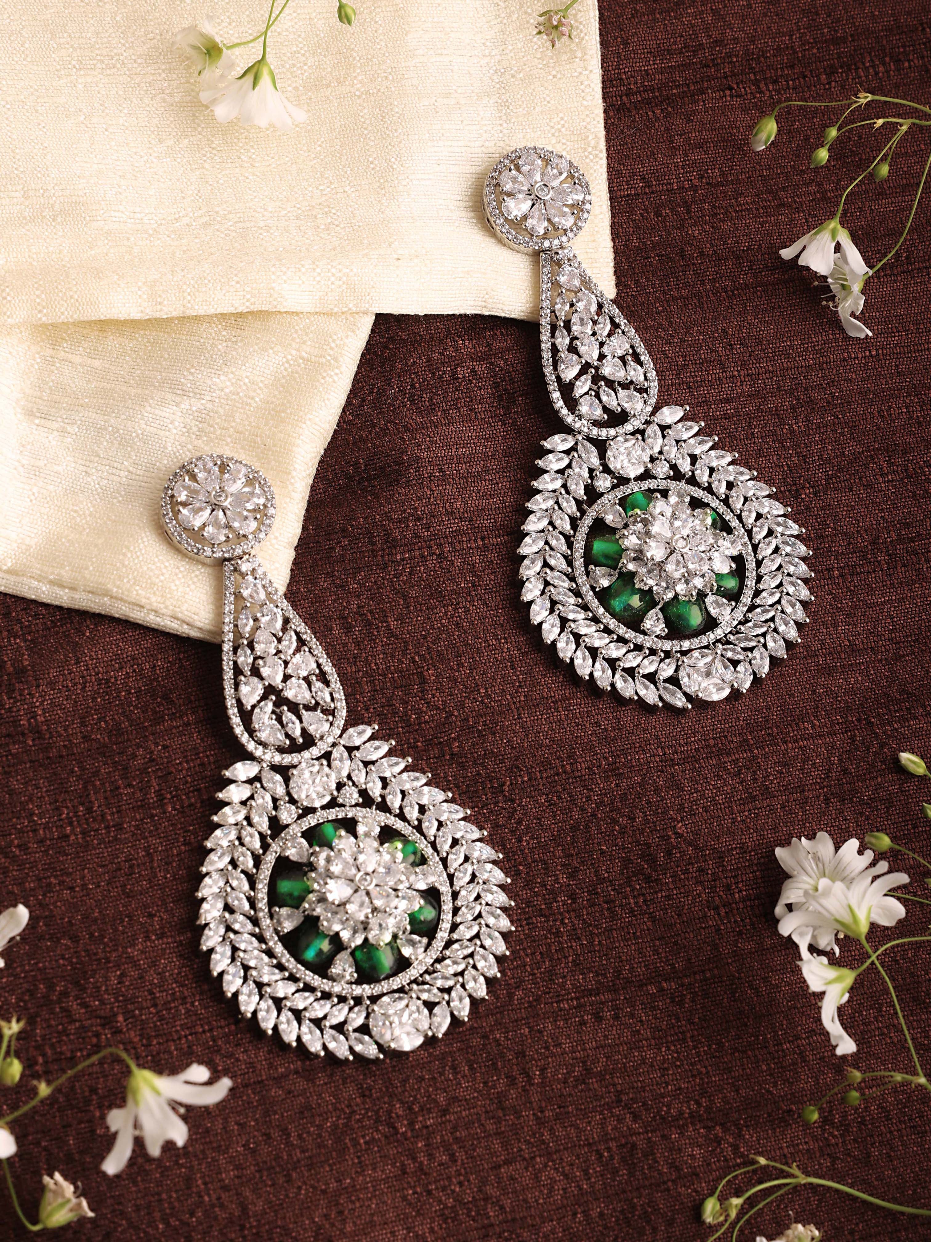A.D. EARRING SET