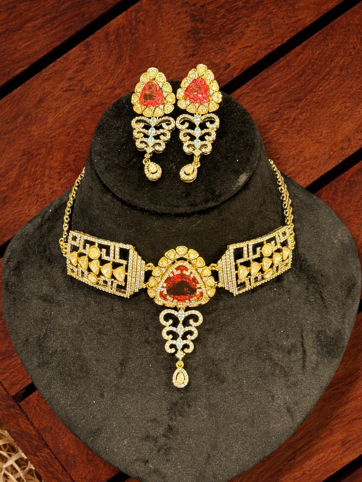 Premium Neckpieces & Earring Set (3)