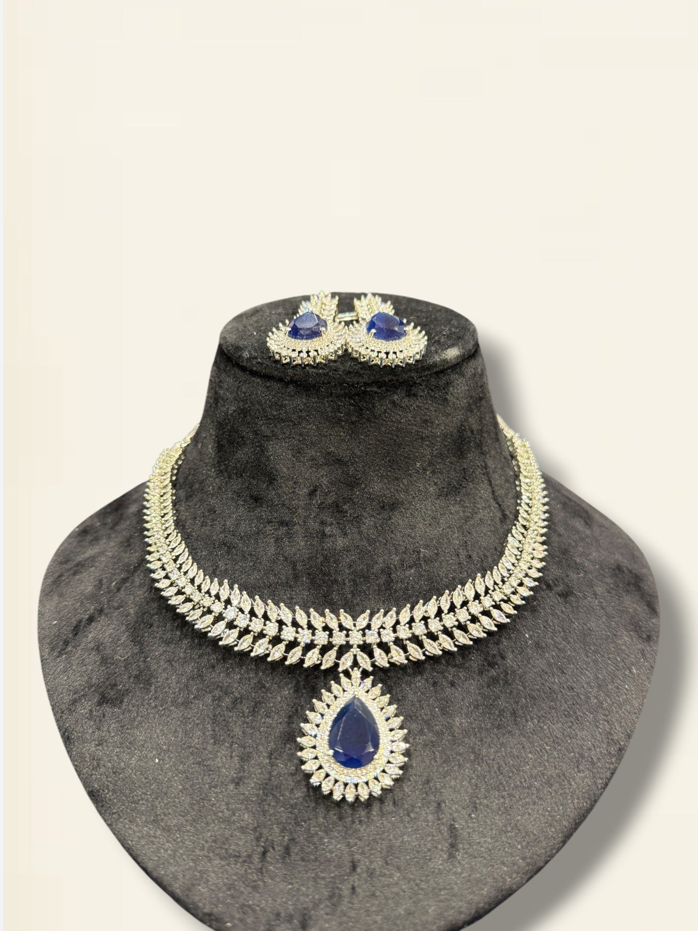 Premium Neckpieces & Earring Set - Neckpieces & Earring Set