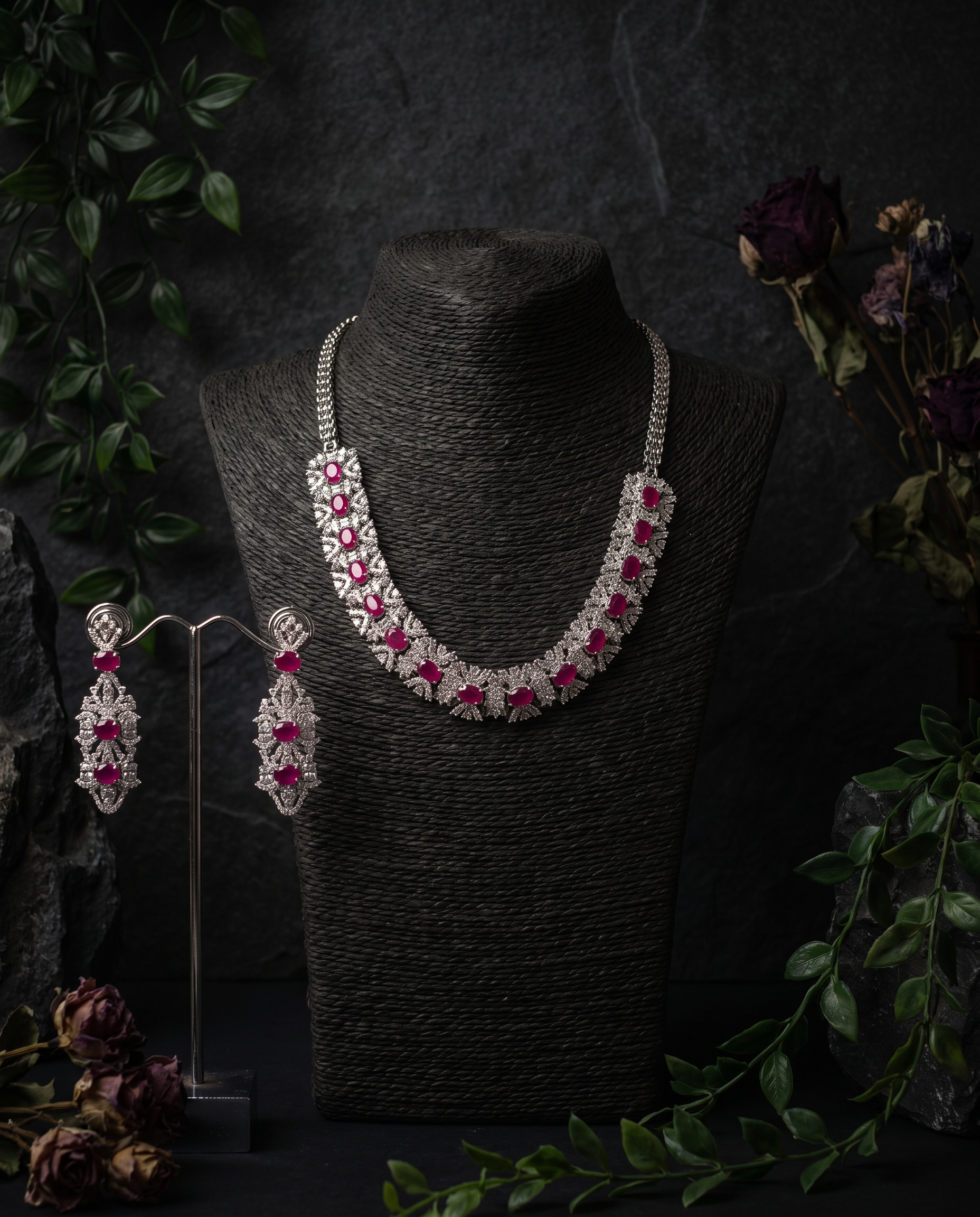 Earring and Neckpiece Set