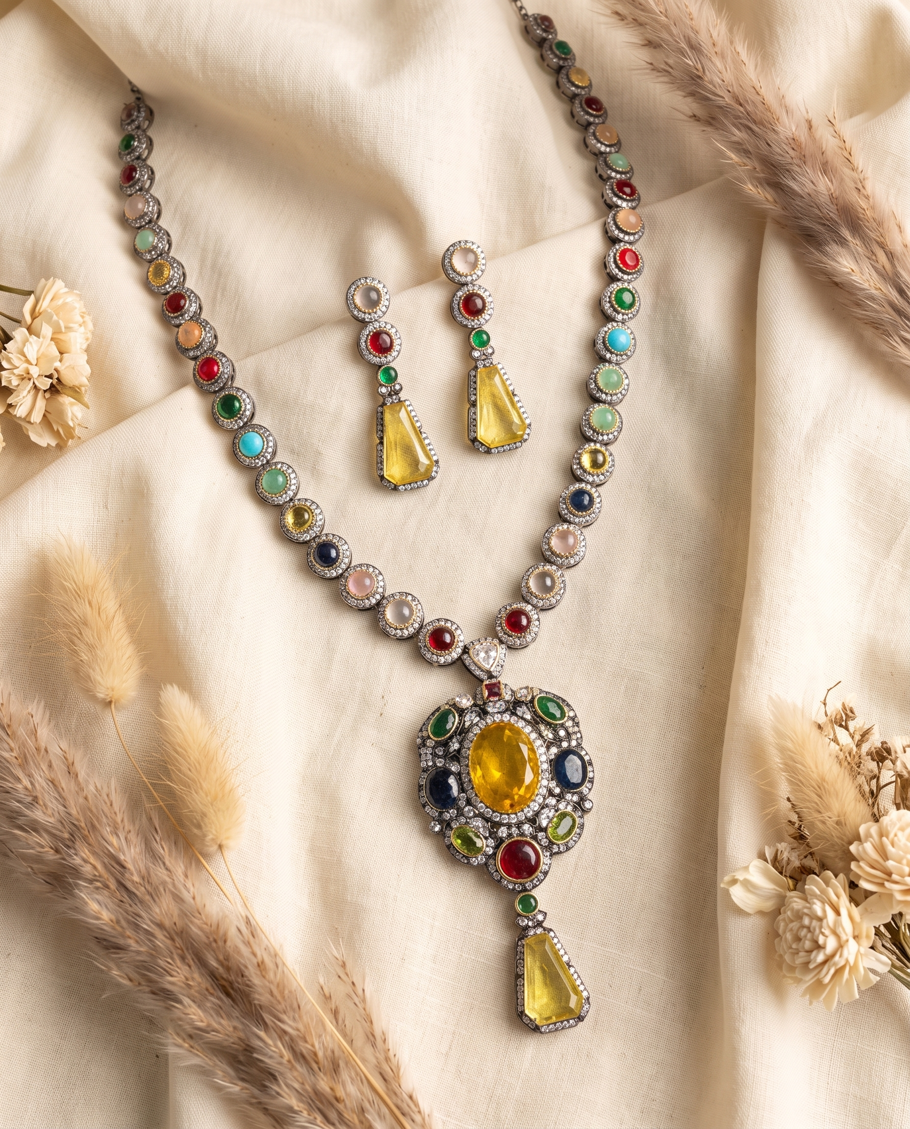 Earring and Neckpiece Set