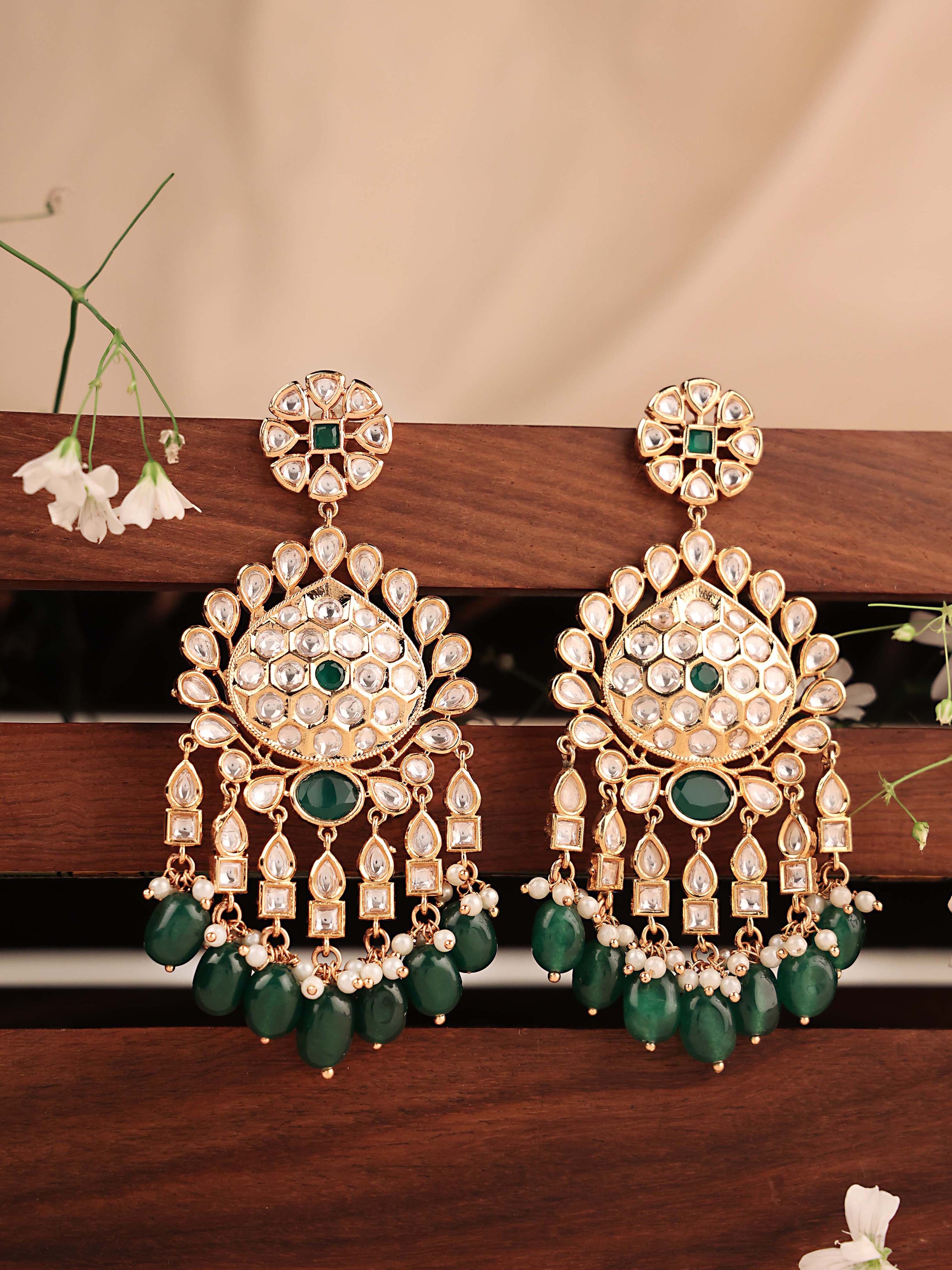 B.D. EARRING