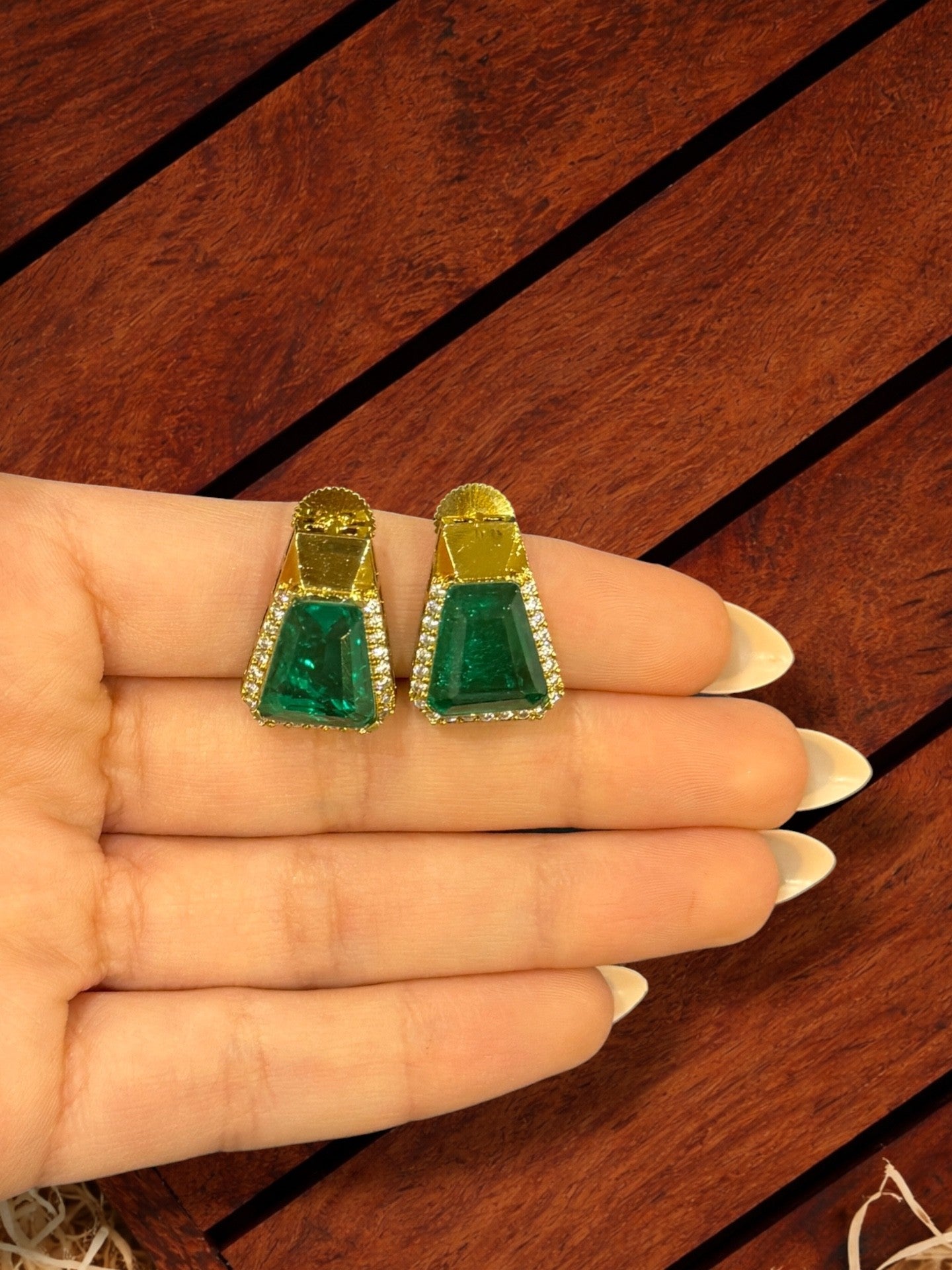 Premium Neckpieces & Earring Set (2)