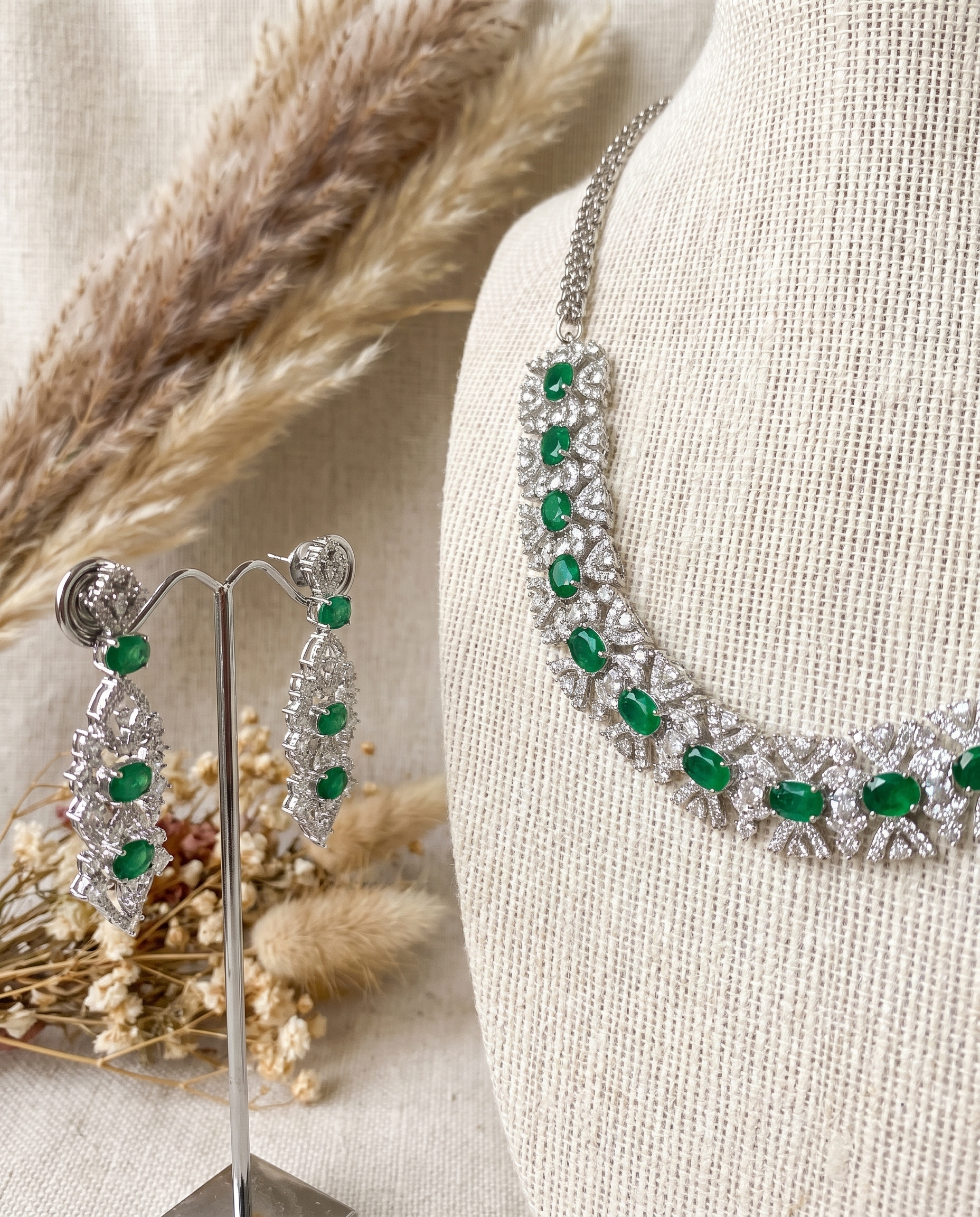 Earring and Neckpiece Set