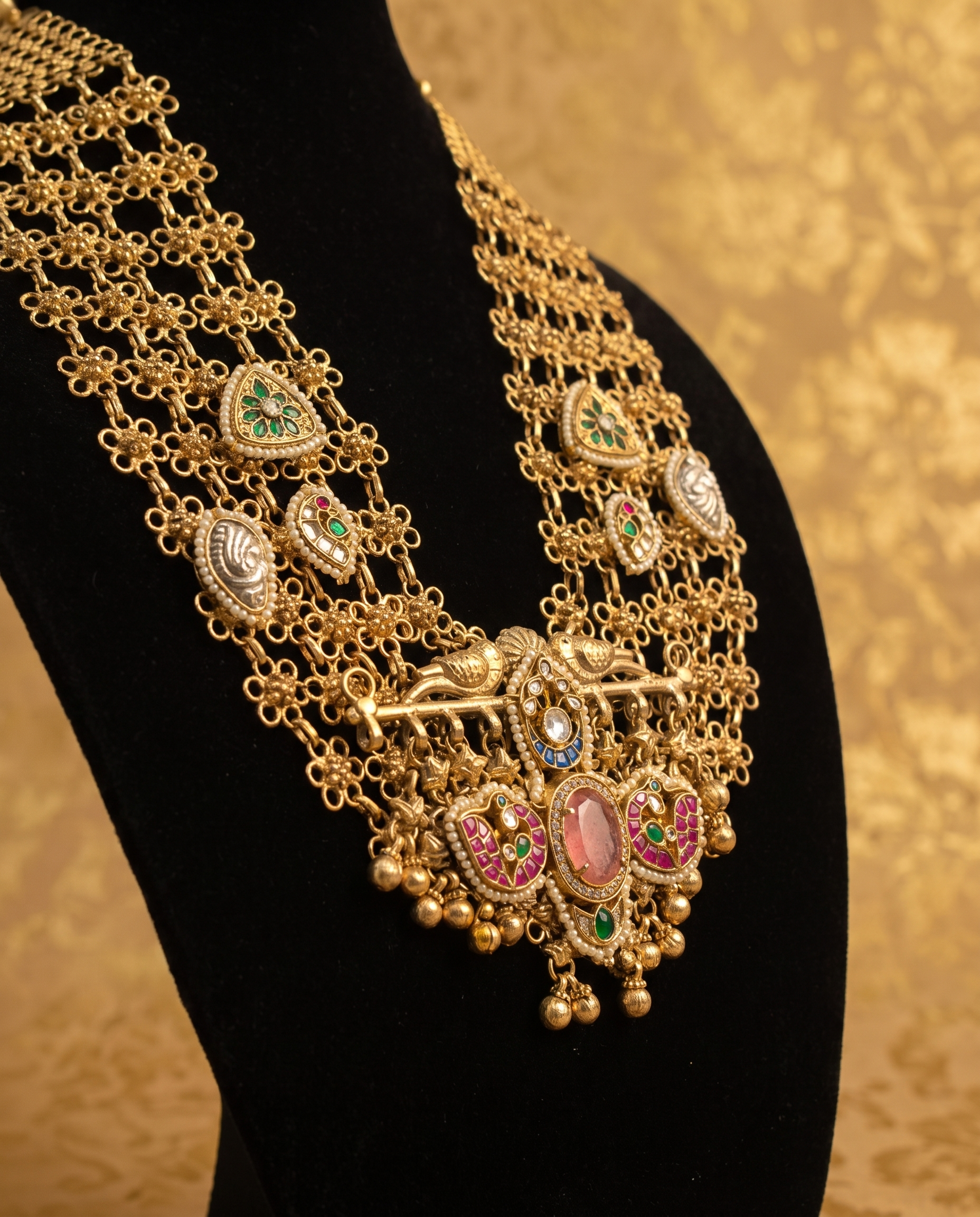 Premium Neckpiece
